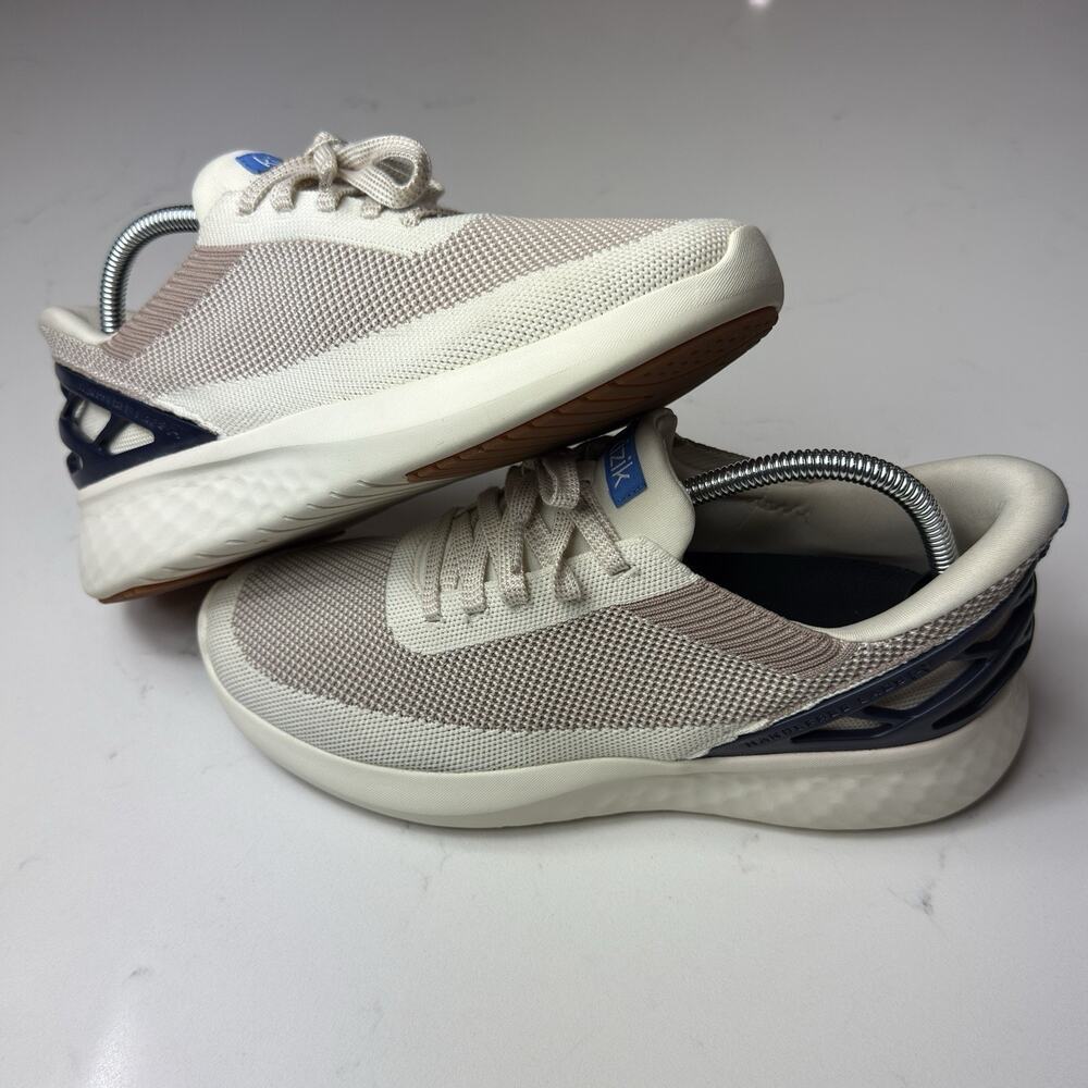 Kizik Shoes Men’s 7.5/Women’s 9 Cream Athens Hands Free Comfort Sneakers